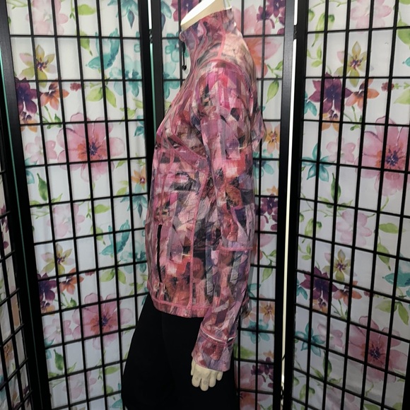 Lululemon Jacket - Picture 5 of 8